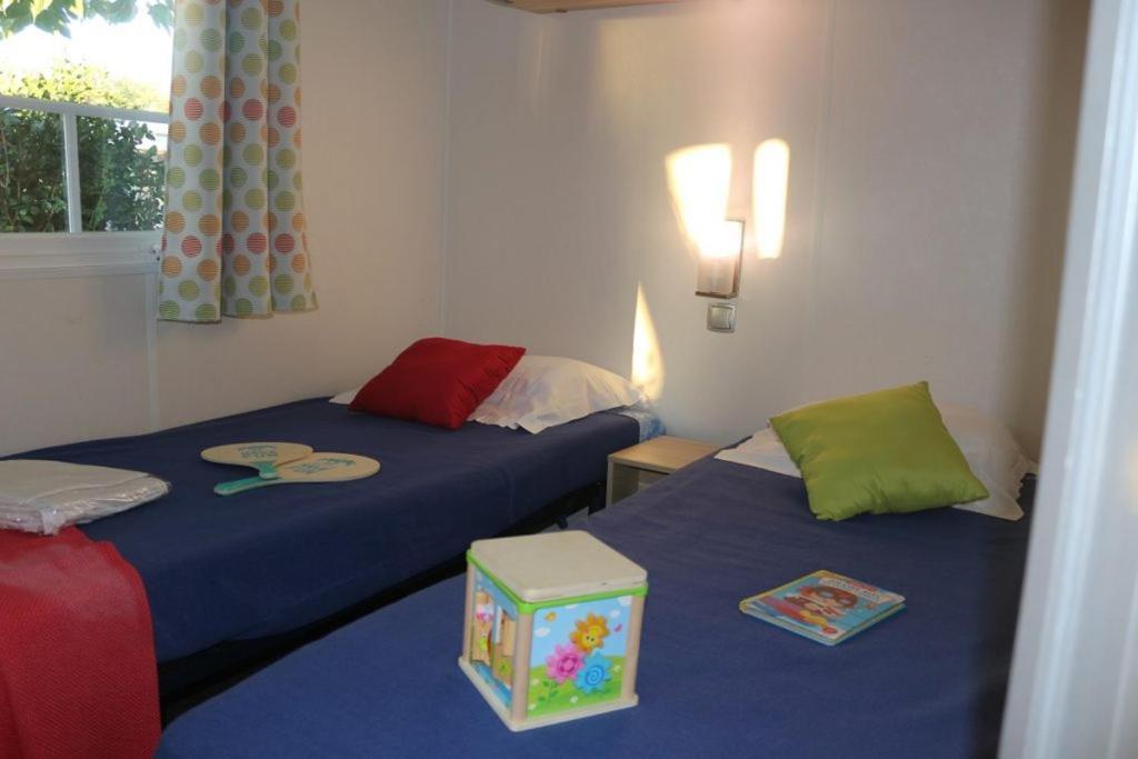 Camping Parc Mogador Sanary-sur-Mer Exterior photo