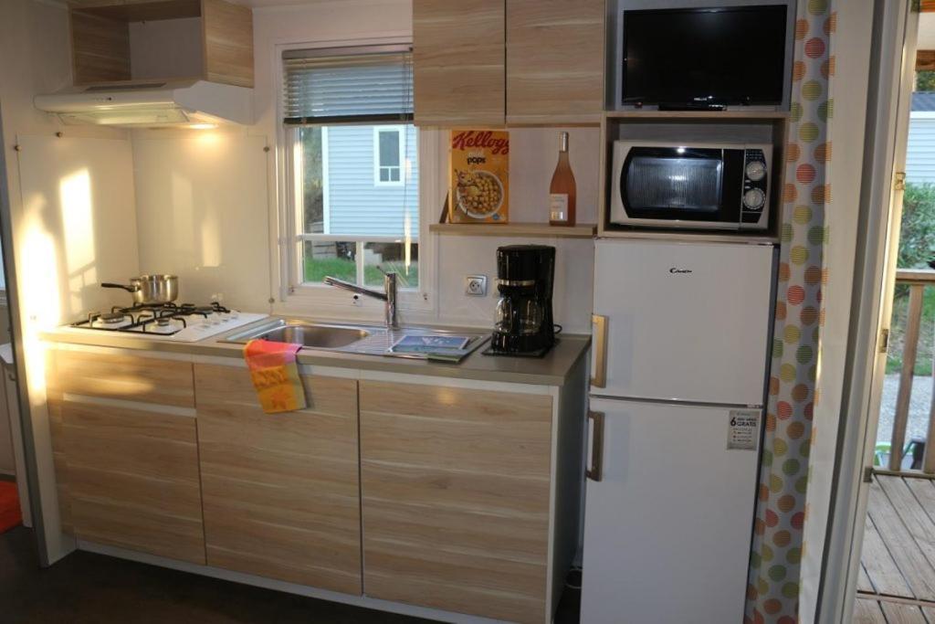 Camping Parc Mogador Sanary-sur-Mer Exterior photo