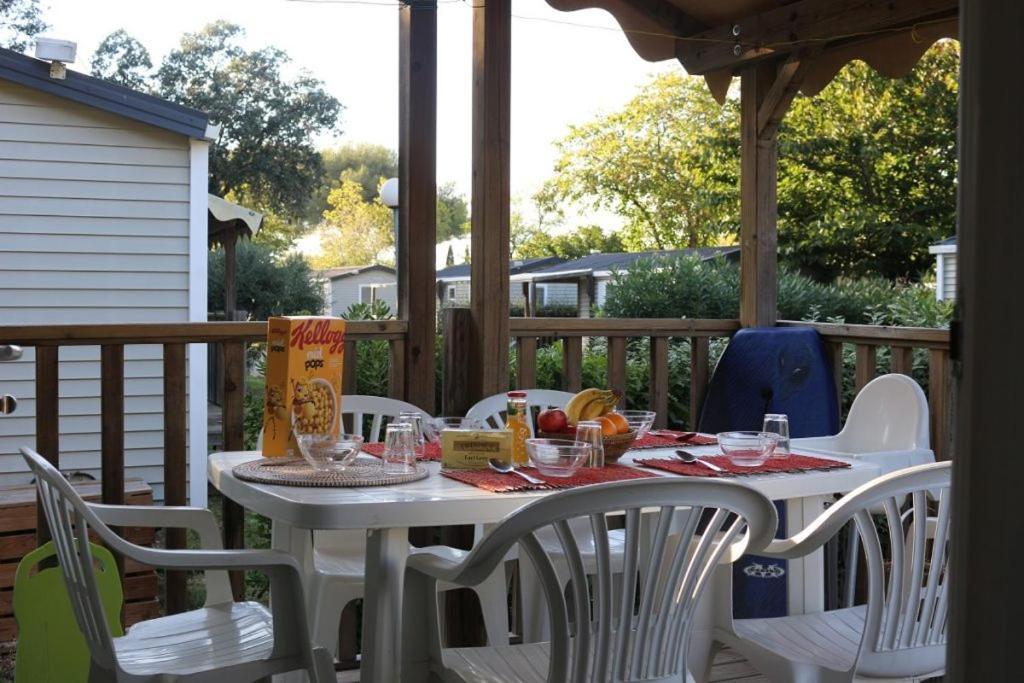 Camping Parc Mogador Sanary-sur-Mer Exterior photo