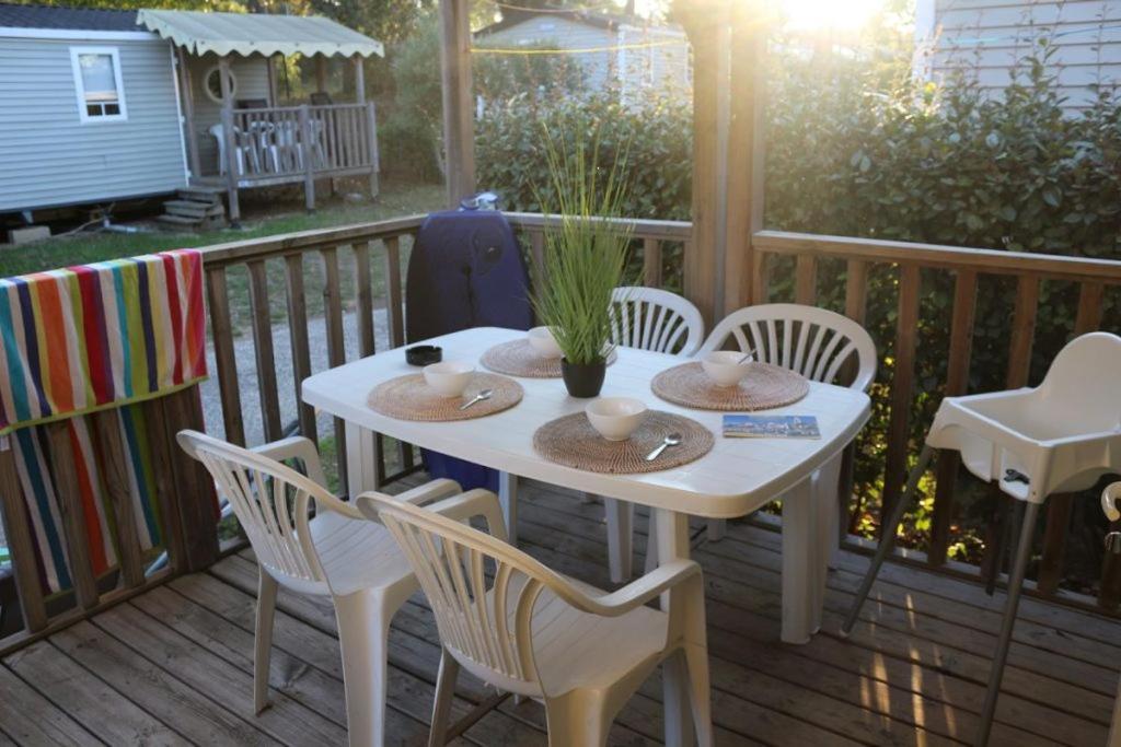 Camping Parc Mogador Sanary-sur-Mer Exterior photo