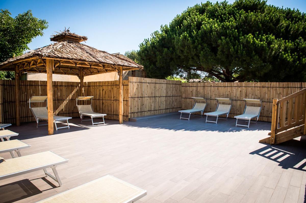 Camping Parc Mogador Sanary-sur-Mer Exterior photo