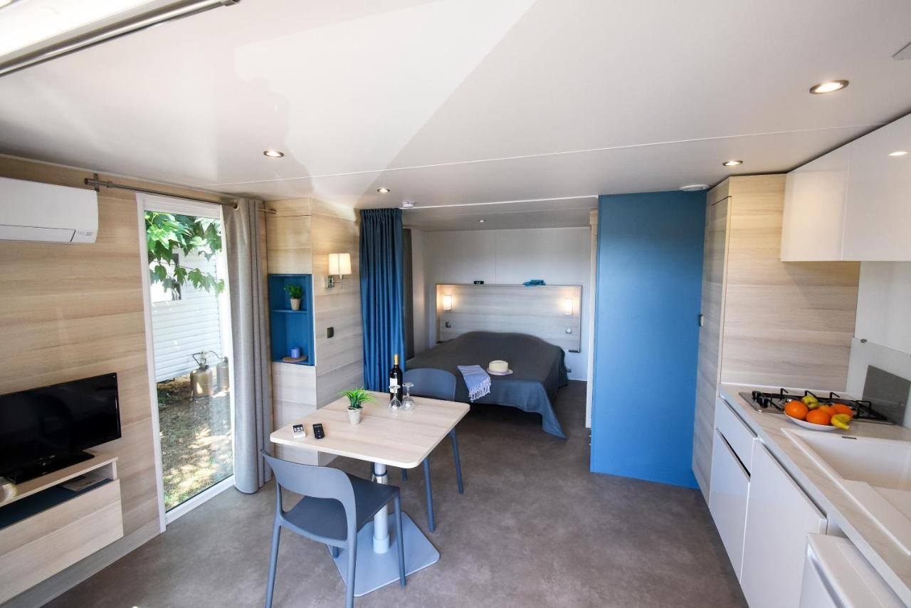 Camping Parc Mogador Sanary-sur-Mer Exterior photo